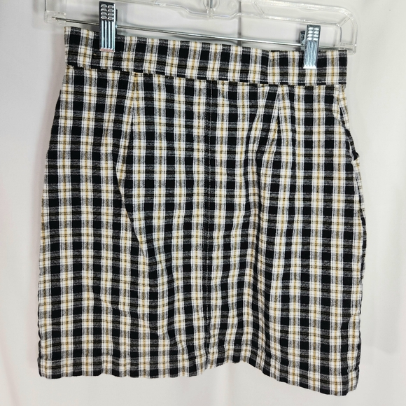 Hollister Black White Yellow Plaid Front Button Skirt w/Pockets Size XSmall - Picture 4 of 8
